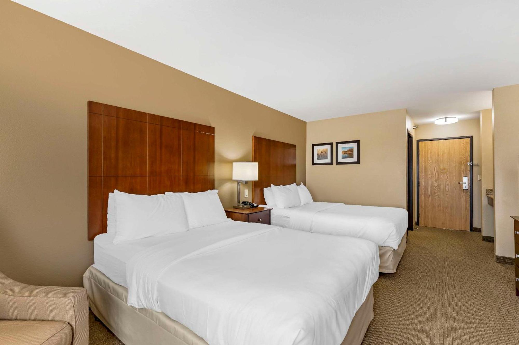 Hotel Comfort & 3*